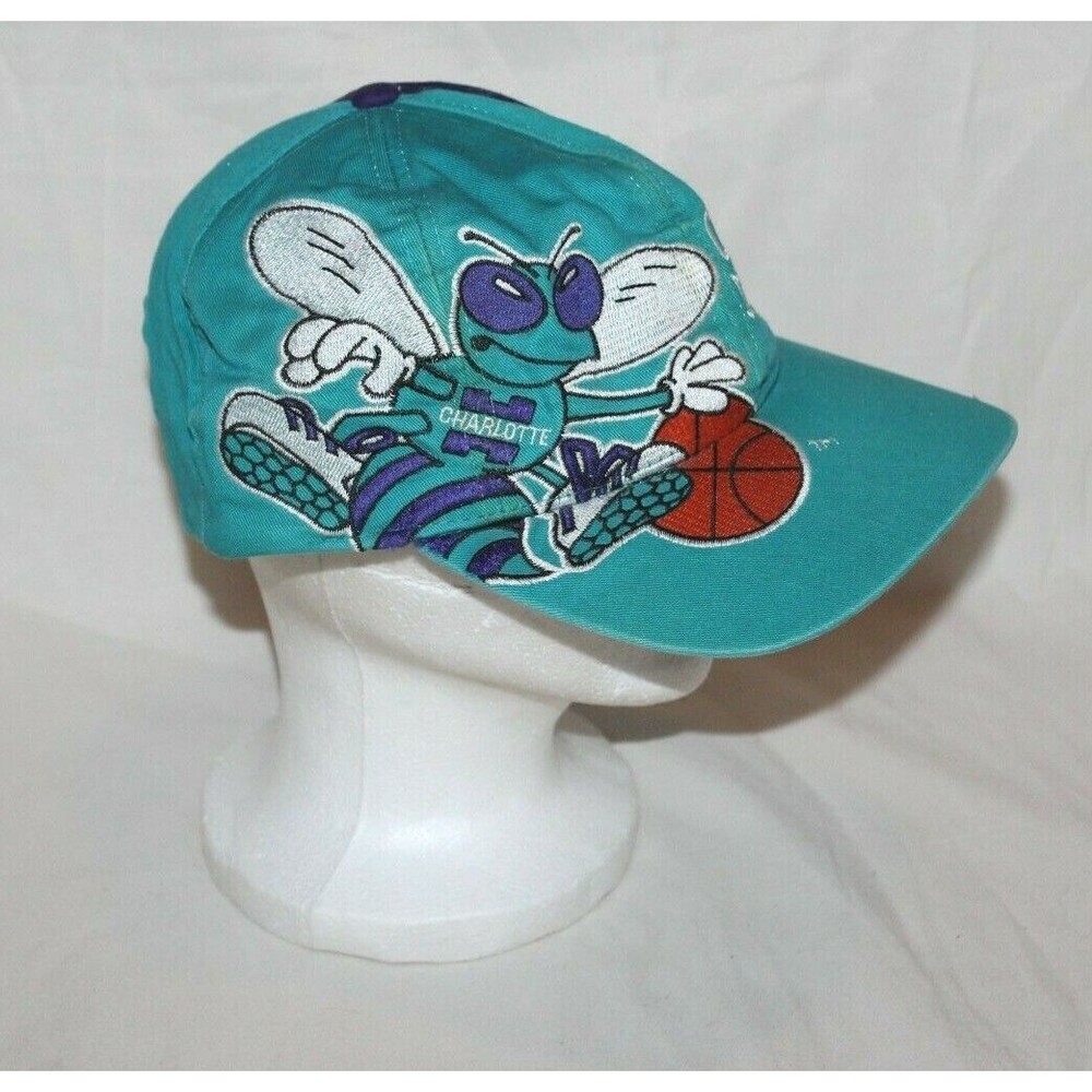 Vintage Charlotte Hornets Sports Basketball Shadow Hornet Snapback Cap Hat Bee